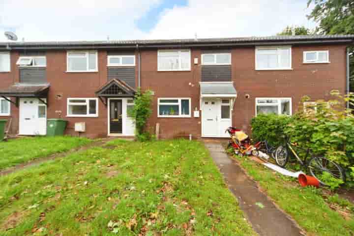 House for sale in Matlock Close‚  Rugby‚ CV21