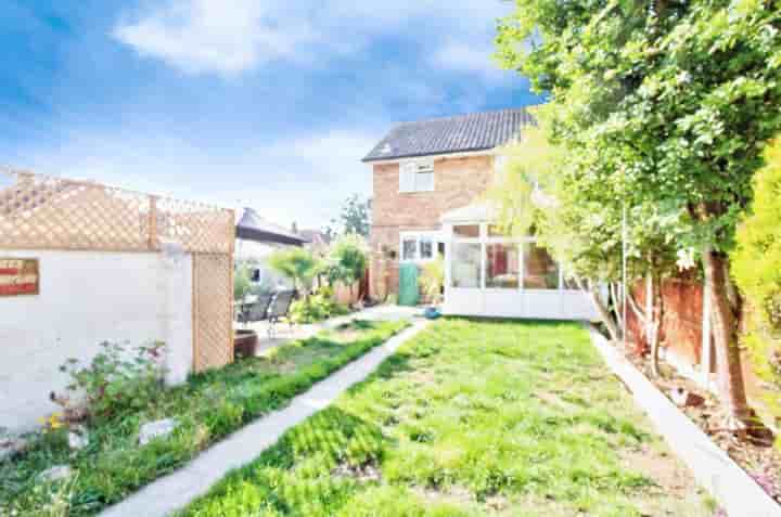 House for sale in Bell Avenue‚  Romford‚ RM3