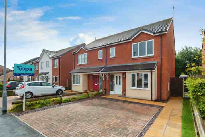 House for sale in Bro Brwynog‚  Mold‚ CH7