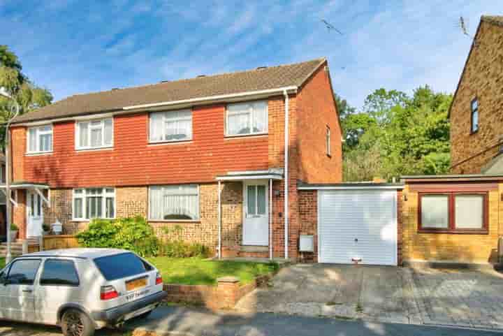 Дом для продажи в Cobdown Close‚  Aylesford‚ ME20