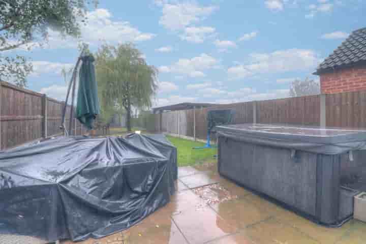 House for sale in Grange View‚  Coalville‚ LE67