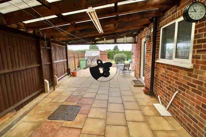 House for sale in Windermere Avenue‚  Nuneaton‚ CV11