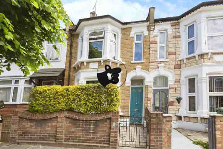 Maison à vendre à Eighth Avenue‚  London‚ E12