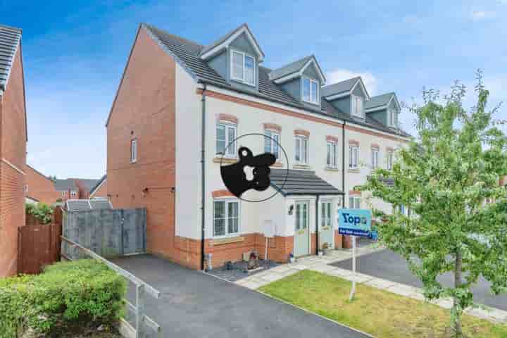 House for sale in Garston Crescent‚  Newton-le-willows‚ WA12