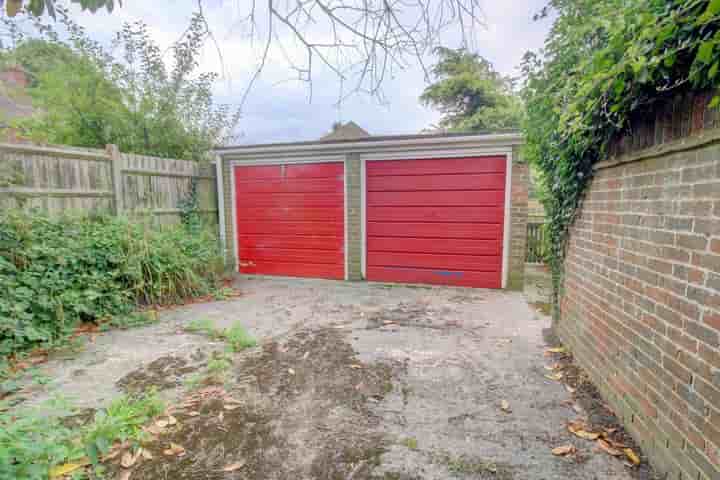 Casa para venda em Northdown Close‚  Horsham‚ RH12