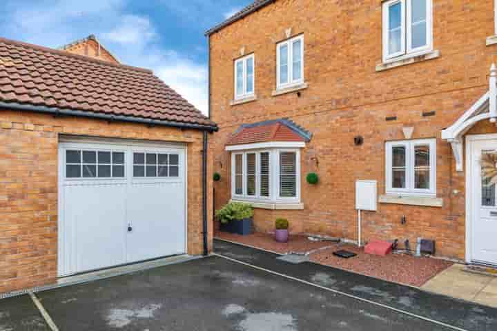 House for sale in Almond Croft‚  Barnsley‚ S73