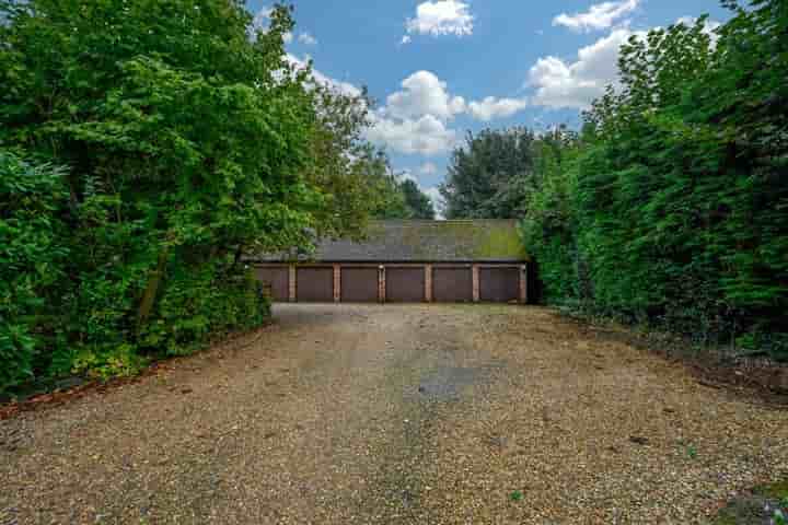 Casa para venda em Stirchley Road‚  Telford‚ TF3