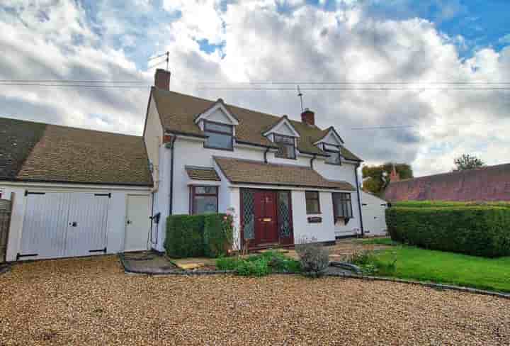 House for sale in ‚  Worcester‚ WR7