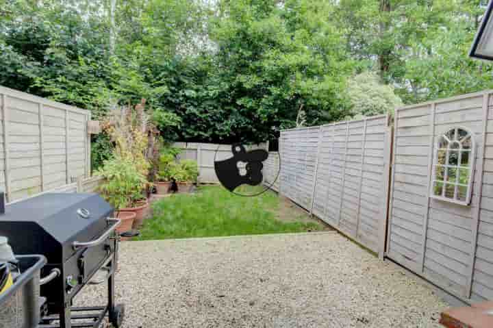 House for sale in St. Brelades Road‚  Crawley‚ RH11