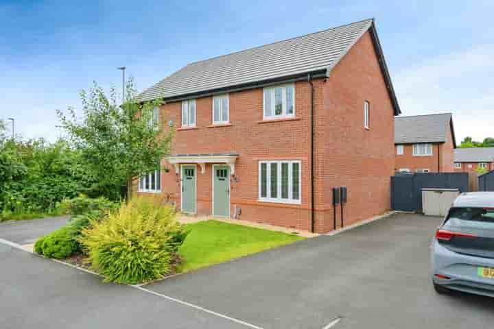 Maison à vendre à Castleshaw Close‚  Warrington‚ WA5