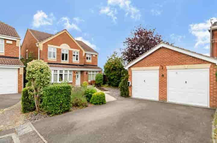 House for sale in Long Field Grange‚  Chesterfield‚ S41