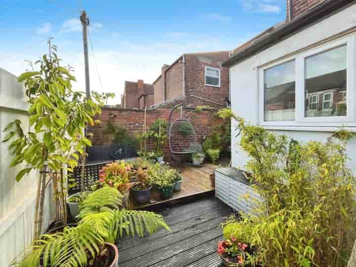 Casa para venda em Sandringham Avenue‚  Newcastle Upon Tyne‚ NE12