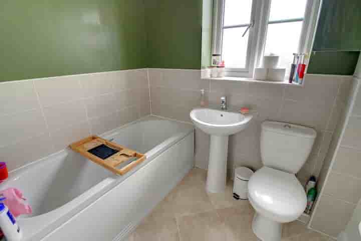 House for sale in Buxton Crescent‚  Leicester‚ LE9