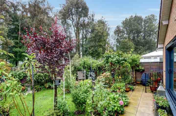 Casa para venda em Calf Croft Place‚  Lytham St. Annes‚ FY8