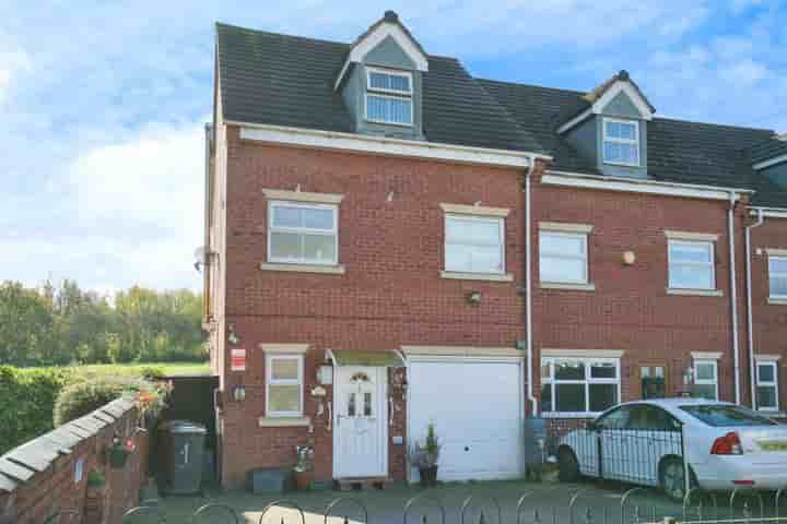 Casa en venta en Fox Field‚  Swadlincote‚ DE11