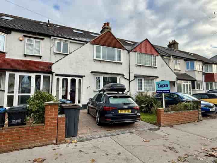 Casa para venda em Green Lane‚  London‚ SW16