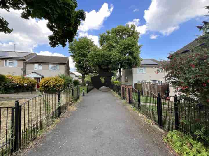 Casa para venda em Lavender Walk‚  Nottingham‚ NG3