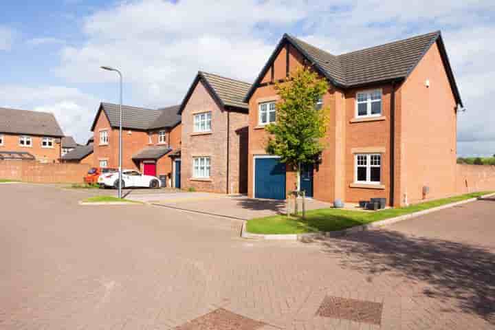 Дом для продажи в Hawthorn Close‚  Dumfries‚ DG1