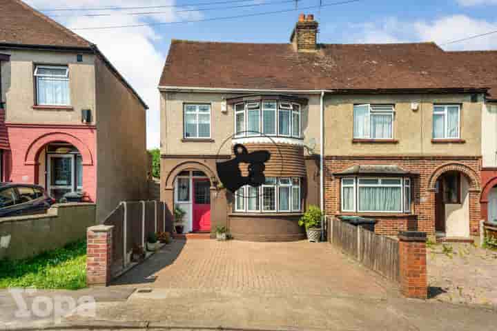 Casa para venda em Lamorna Avenue‚  Gravesend‚ DA12