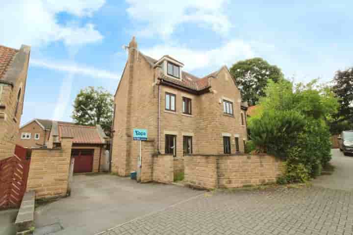 Haus zum Verkauf in Lyminton Lane‚  Rotherham‚ S60