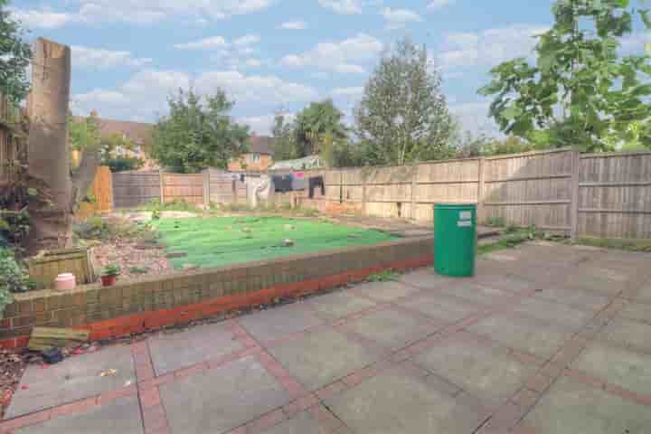 Casa para venda em New Ashby Road‚  Loughborough‚ LE11