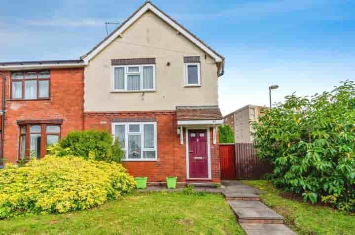 Casa en venta en March End Road‚  Wolverhampton‚ WV11