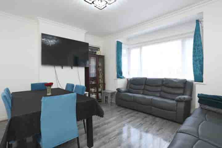 House for sale in Baring Road‚  London‚ SE12