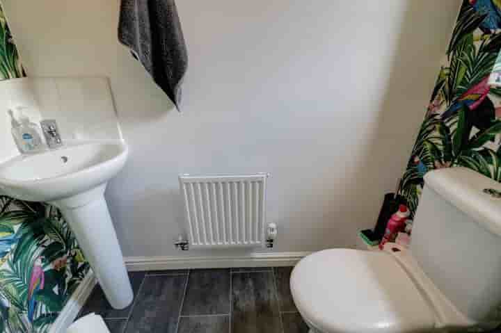 House for sale in Kinross Avenue‚  Heywood‚ OL10