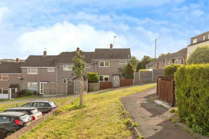 Casa para venda em Sherbourne Close‚  Bristol‚ BS15