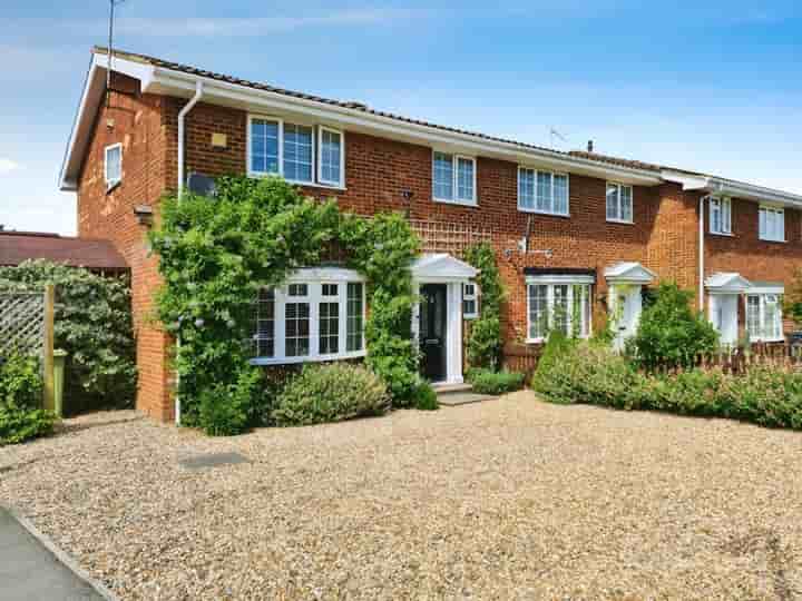 Casa en venta en Sunset Close‚  Milton Keynes‚ MK2