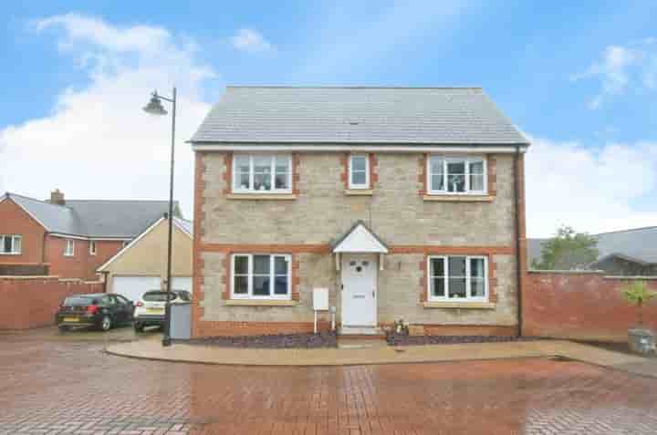 House for sale in Llys Y Fedwen‚  Bridgend‚ CF35