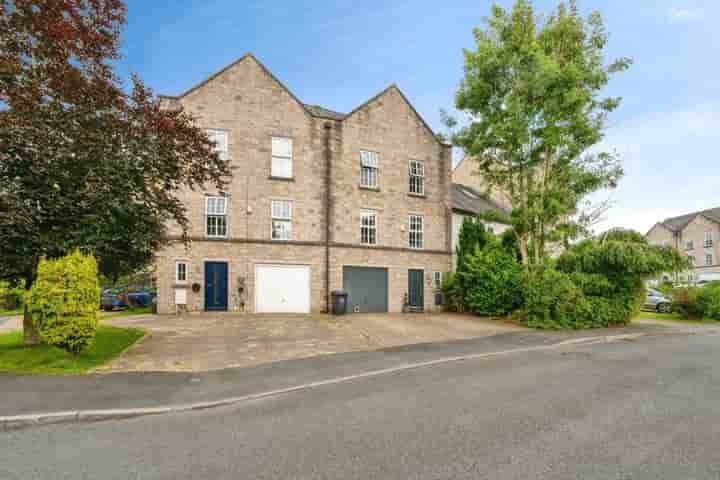 Casa in vendita a Kirkstone Close‚  Kendal‚ LA9