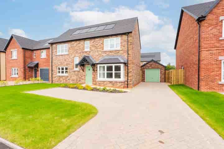 Дом для продажи в Summerpark Road‚  Dumfries‚ DG1