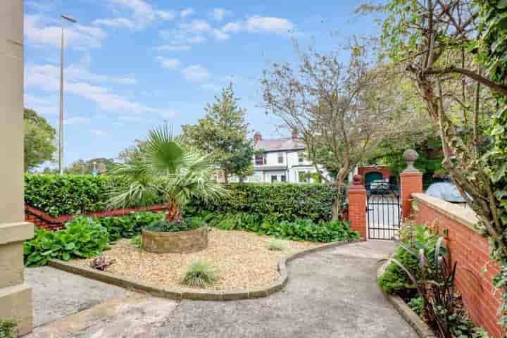 Casa para venda em Whitegate Drive‚  Blackpool‚ FY3