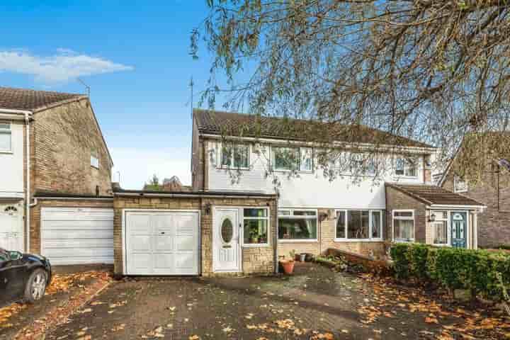 Casa para venda em Kent Court‚  Newcastle Upon Tyne‚ NE3