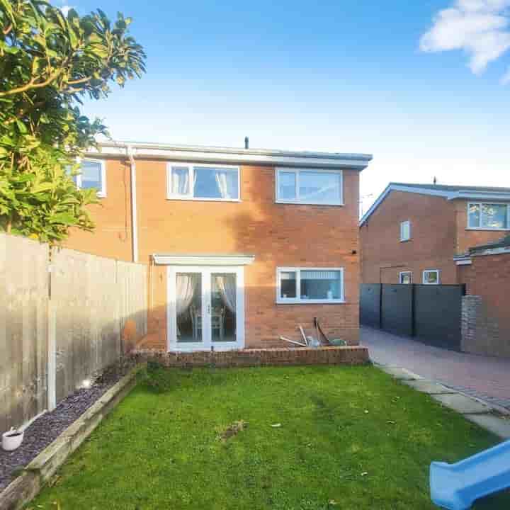 House for sale in Y Fron‚  Wrexham‚ LL14