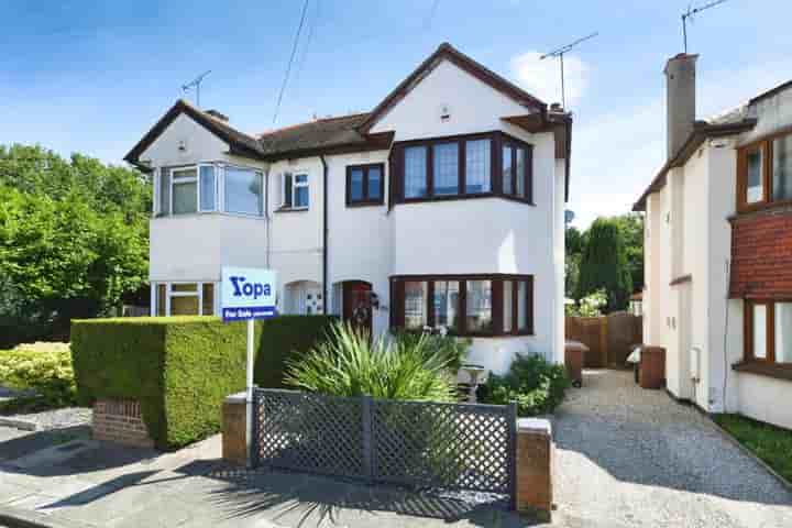 Casa para venda em Norton Road‚  Chelmsford‚ CM1