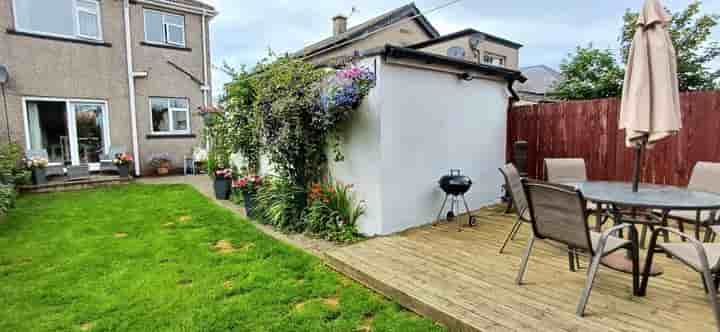 House for sale in Ascot Avenue‚  Bradford‚ BD7