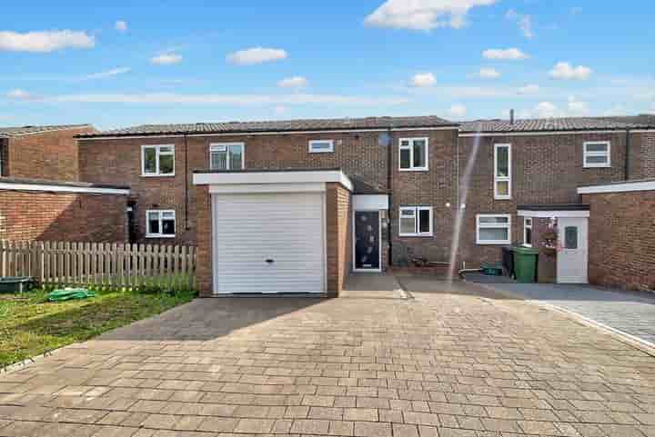 House for sale in Jersey Close‚  Basingstoke‚ RG24