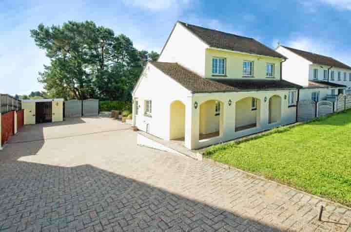 Haus zum Verkauf in Folly Road‚  Pontypool‚ NP4