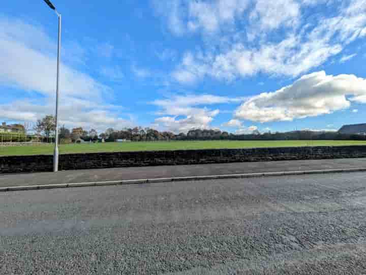 Casa para venda em Cliffe Lane West‚  Shipley‚ BD17