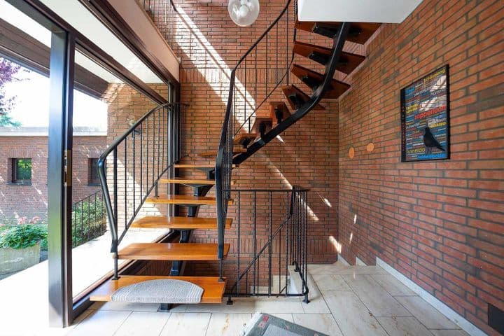 House for sale in Krefeld, Germany - Image 3