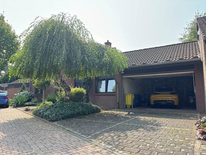 House for sale in 61                  41751 Viersen, Germany - Image 6