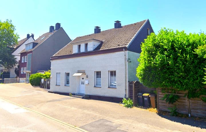 House for rent in Essen                   - Nordrhein-Westfalen, Germany - Image 2