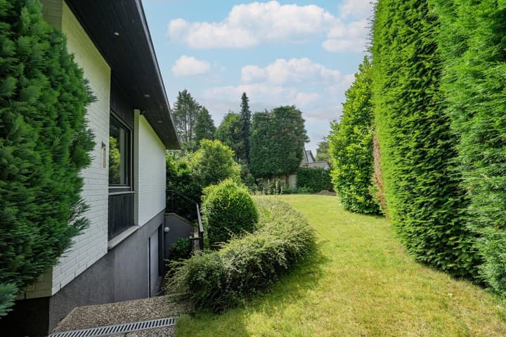 House for sale in Meerbusch                   - Nordrhein-Westfalen, Germany - Image 34