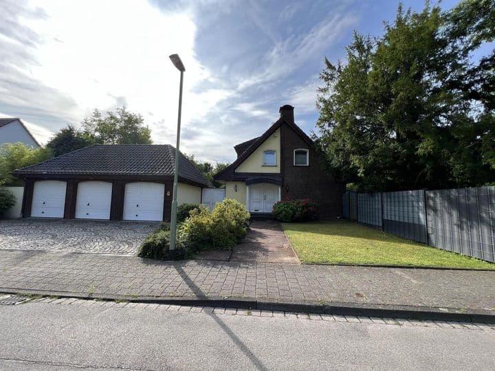 House for sale in Duisburg Huckingen                   - Nordrhein-Westfalen, Germany - Image 2