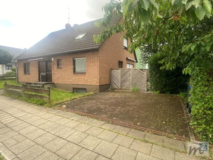 House for sale in Wermelskirchen, Germany - Image 3