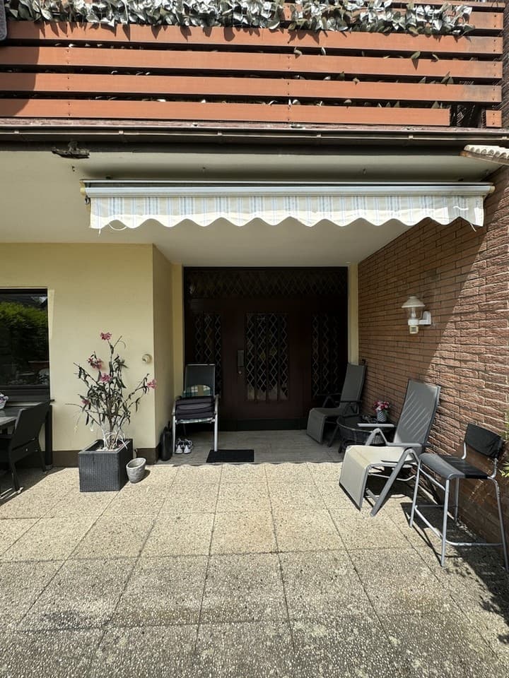 House for sale in Rosrath, Germany - Image 9