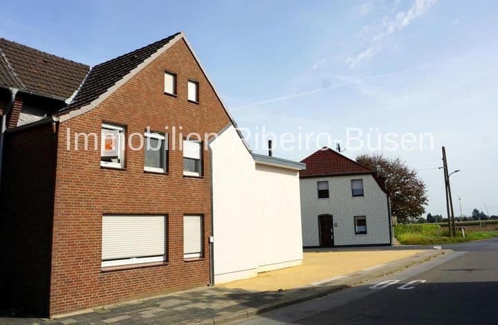 House for sale in Schwalmtal                   - Nordrhein-Westfalen, Germany - Image 9