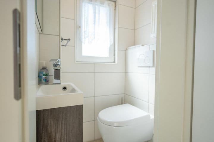 House for sale in Krefeld, Germany - Image 9